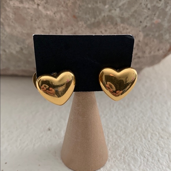 Gold Heart-Shaped Stud Earrings with Bold Design - Picture 1 of 3